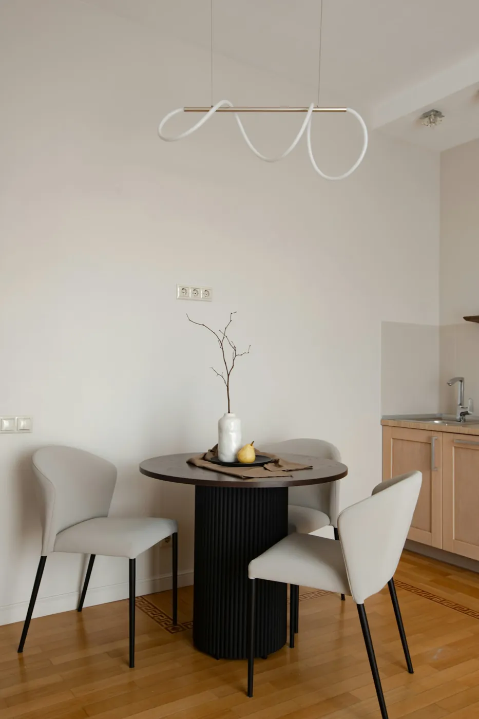 Round dining table with chairs